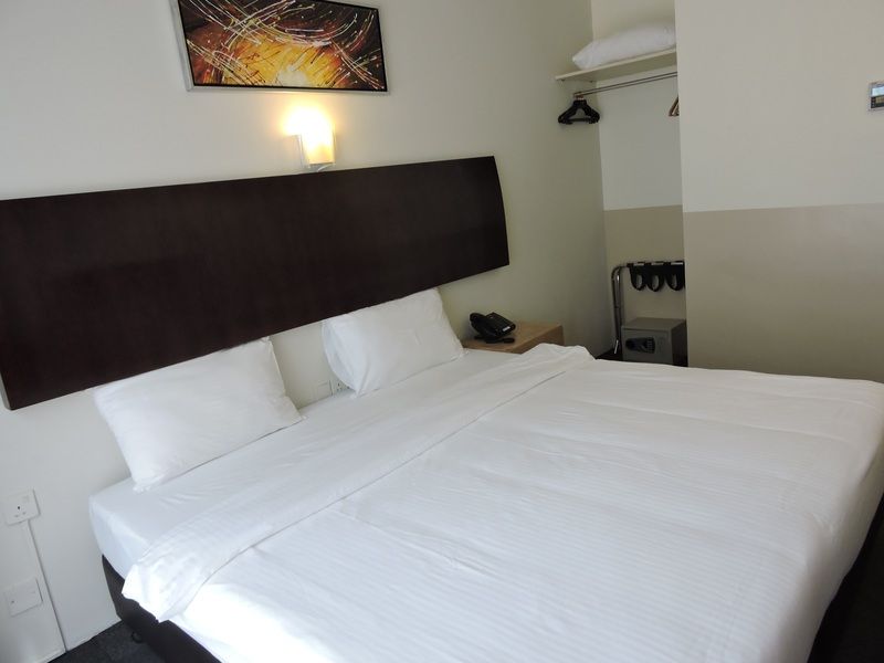 Holiday Inn Express Singapore Serangoon By Ihg Exterior photo