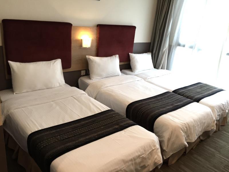 Holiday Inn Express Singapore Serangoon By Ihg Exterior photo