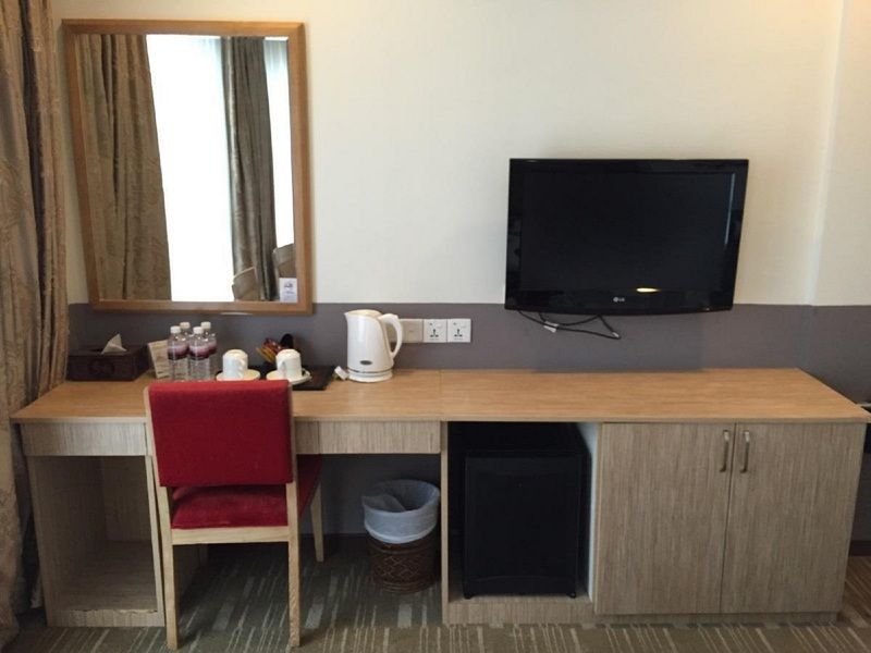 Holiday Inn Express Singapore Serangoon By Ihg Exterior photo